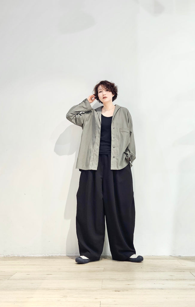 V-neck nylon shirt coat - 2 colours (pre-order)