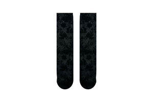 FLOCKY FLOWER LOOSE SOCKS- 2 COLOURS