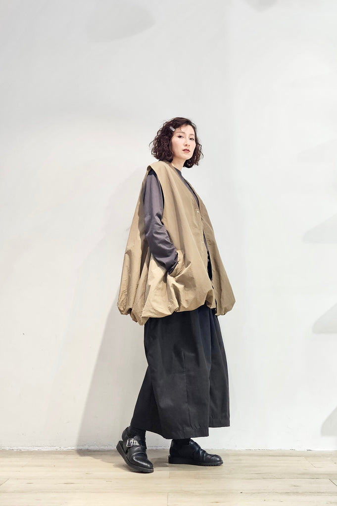 Button-up balloon nylon long vest - 2 colours (pre-order)
