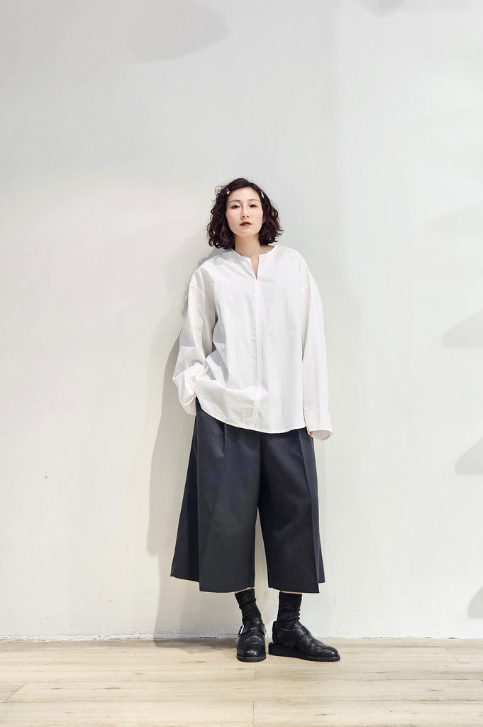 V-neck collarless long shirt - 3 colours (pre-order)