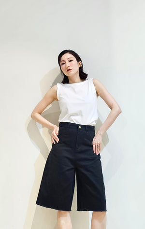 Knee-length high-waisted denim shorts - 3 colours