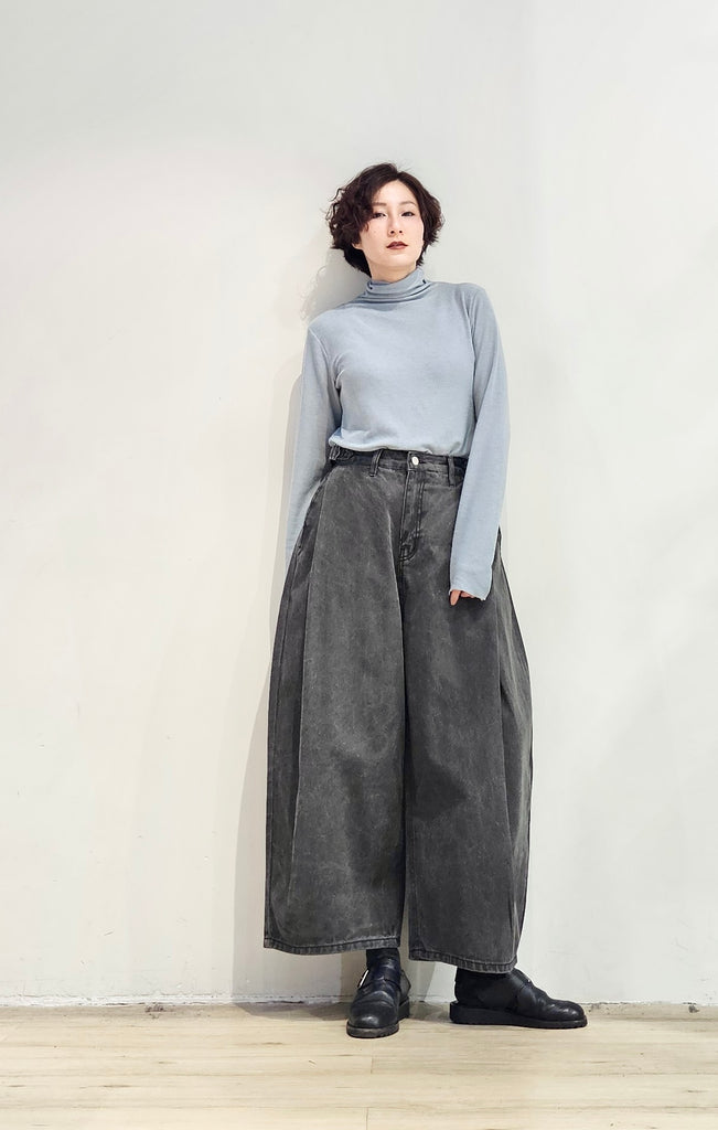 Side pleated washed denim peg pants - 2 colours (Pre-order)