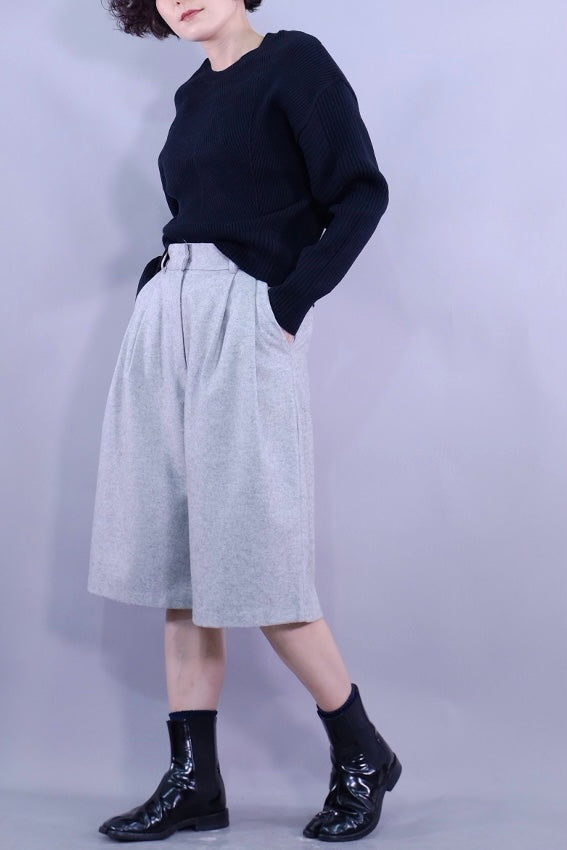 Wool blended knee-length shorts - 2 colours