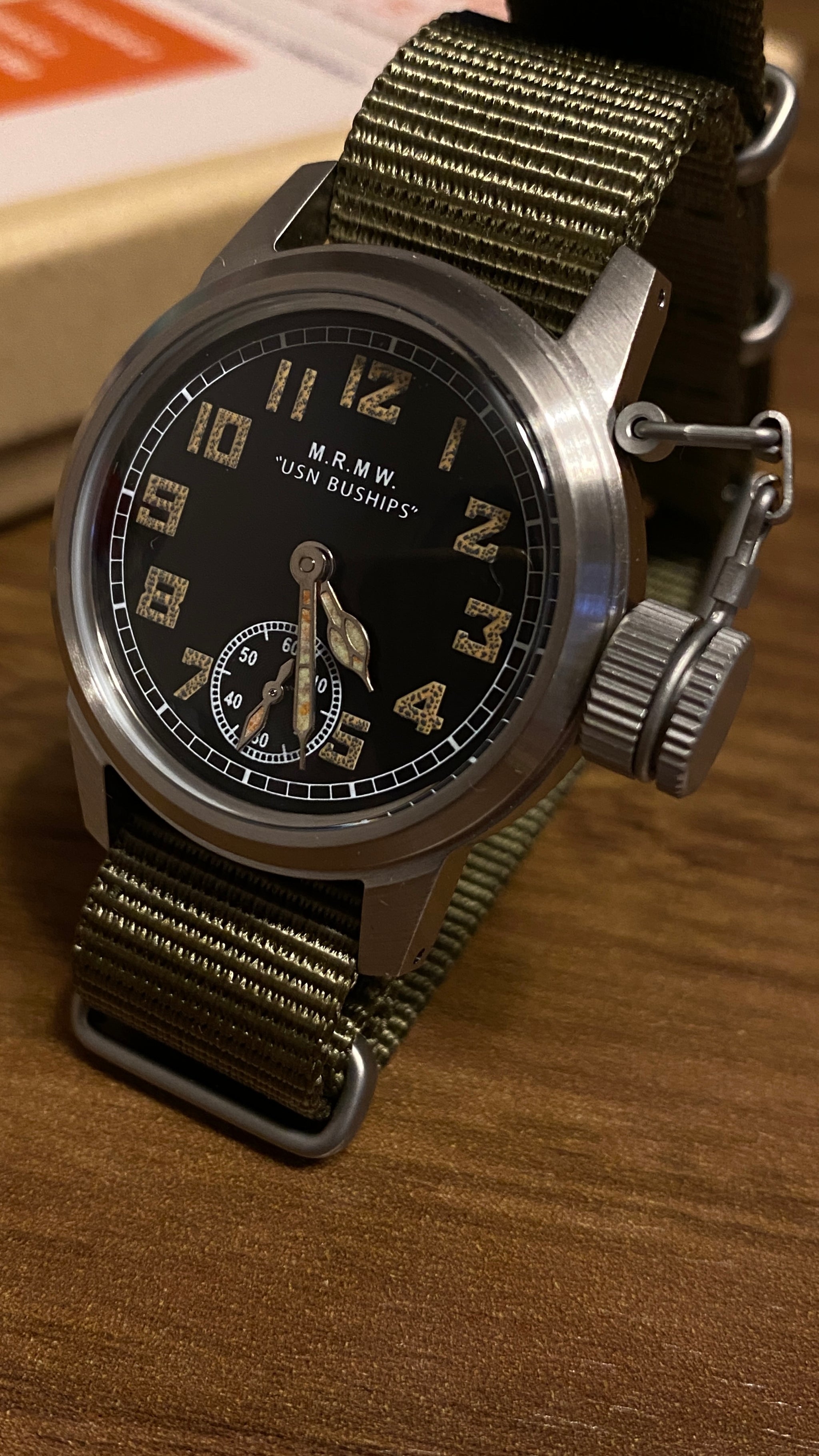 Buships small second – MMW Concept
