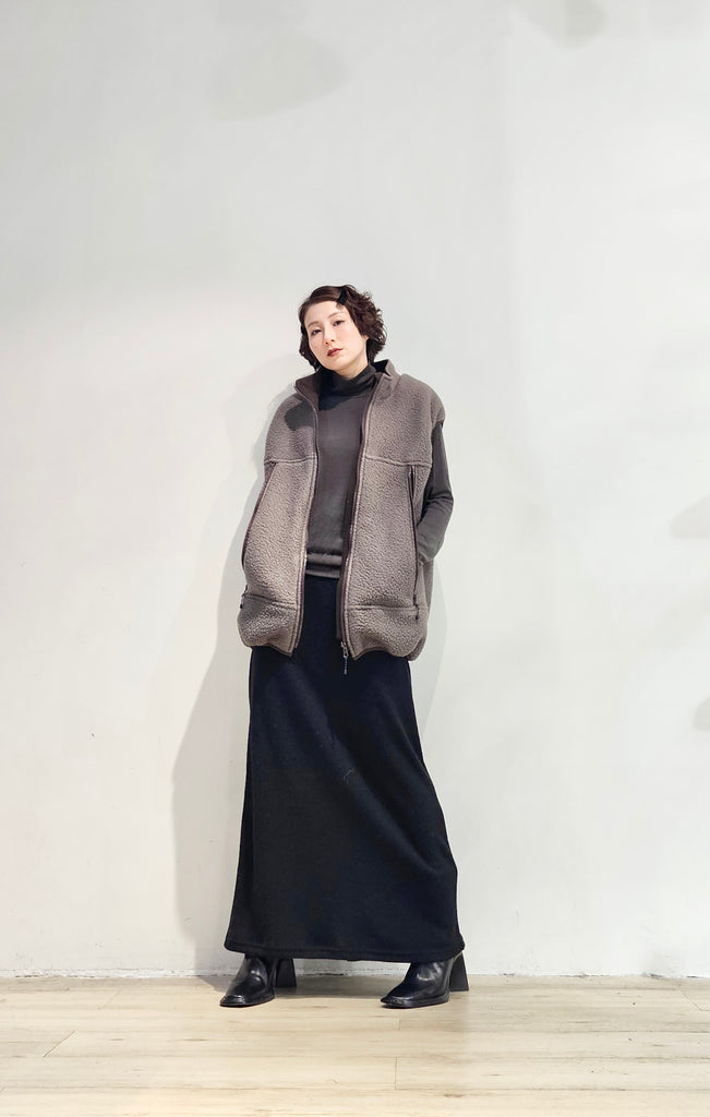 Reversible fleece long vest - 2 colours (pre-order)