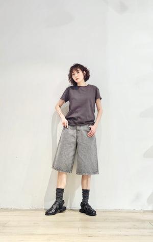 Knee-length denim shorts (pre-order)