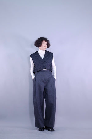 Wool pleated peg pants - 2 colours
