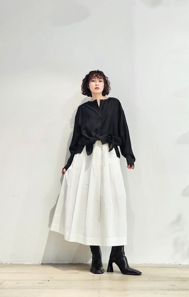 Pleated nylon flare skirt - 2 colours (pre-order)