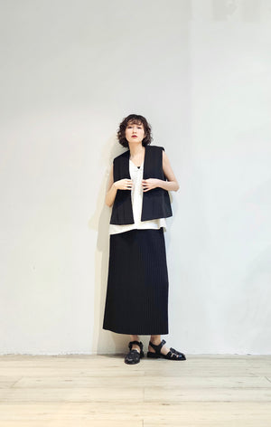 Pleated stretchy pencil skirt - 3 colours (Pre-order)