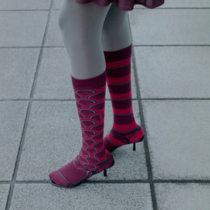 【2nd PALETTE 】socks - burgundy_crane